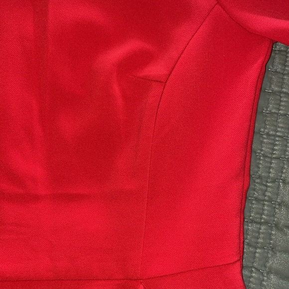 Elegant Holiday Red Long Sleeve Dress size 6 with ruffle detail and pencil skirt - Picture 7 of 8